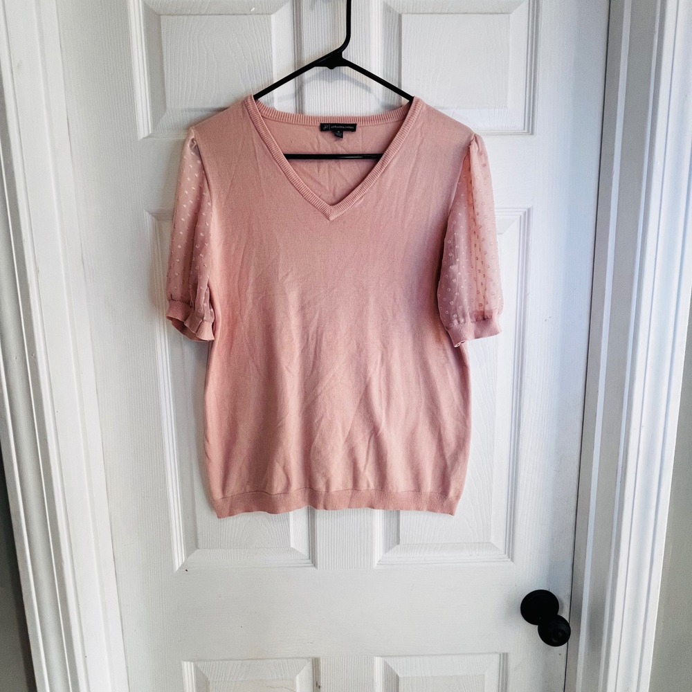 Adrianna Papell Pink V Neck Sheer Dot Sleeve Sweater Top Womens Medium
Romantic - Picture 2 of 8
